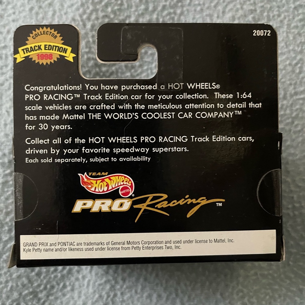 1998 Hot Wheels NASCAR Pro  Racing Die-Cast Car Kyle Petty - Picture 3 of 3